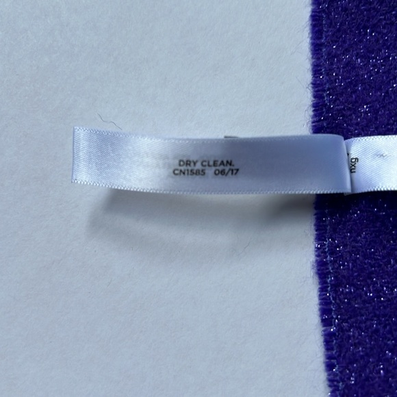 Talbots scarf/wrap - Picture 4 of 4